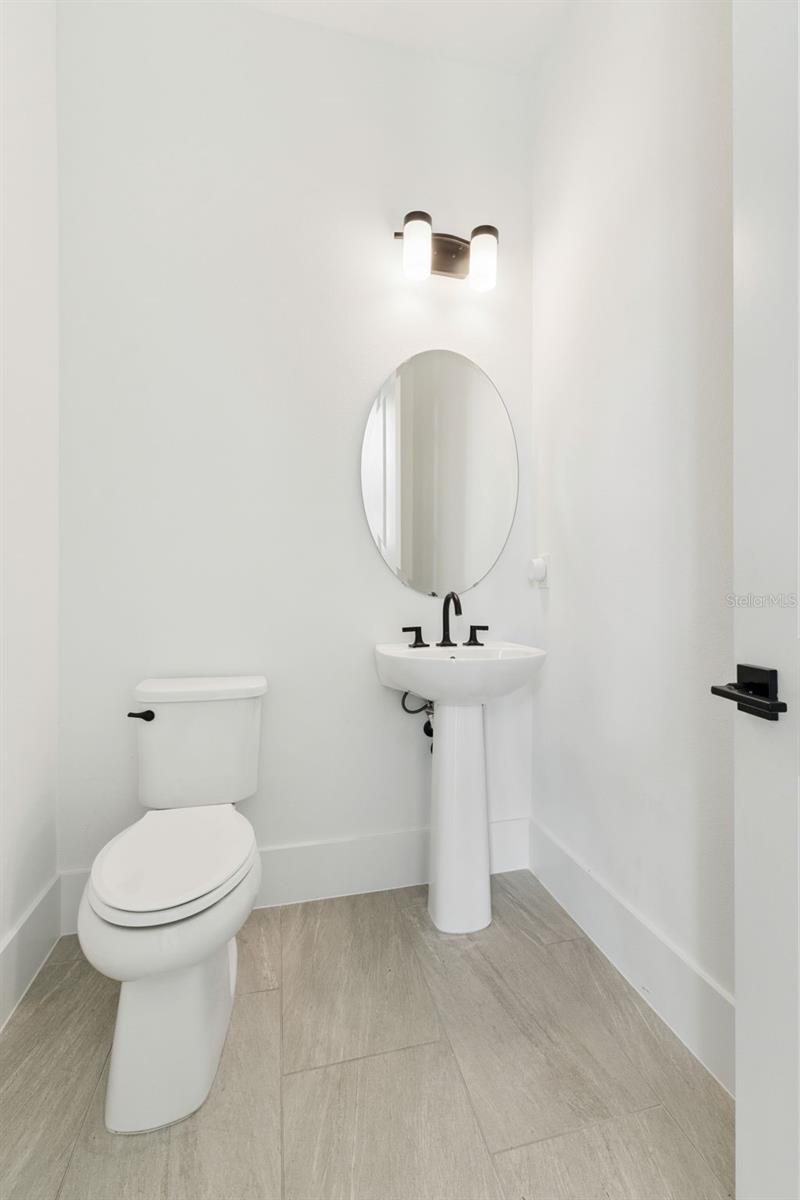 LAUREL POINTE PH 3 - Residential