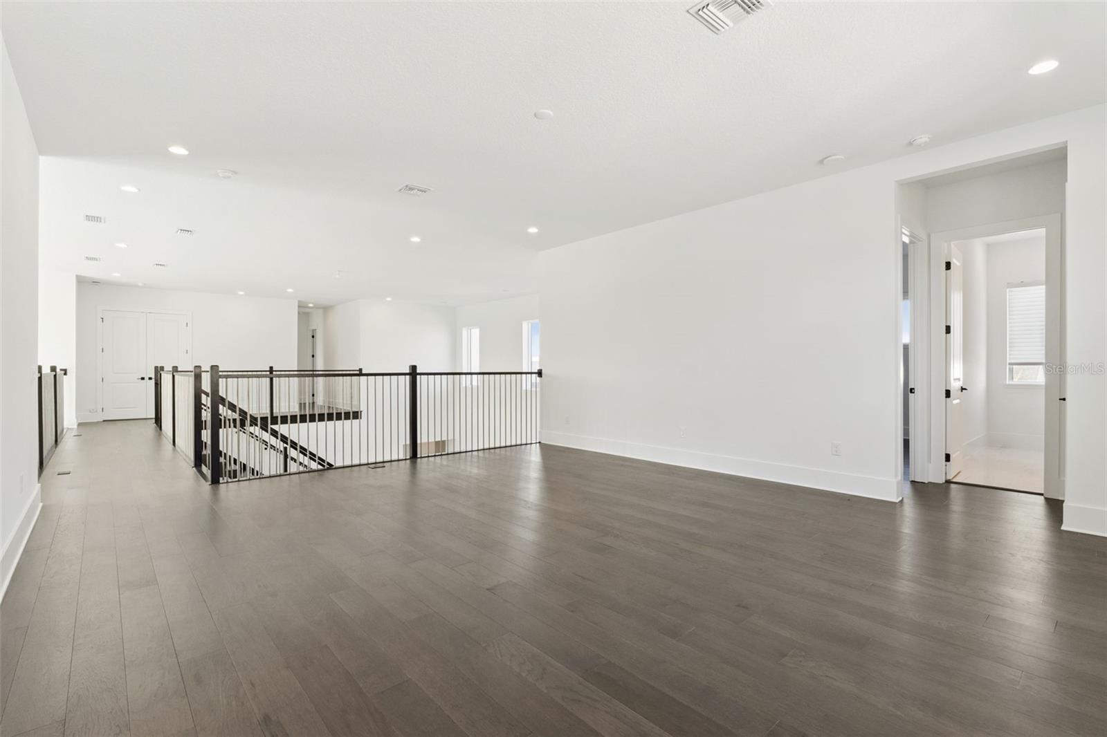 LAUREL POINTE PH 3 - Residential