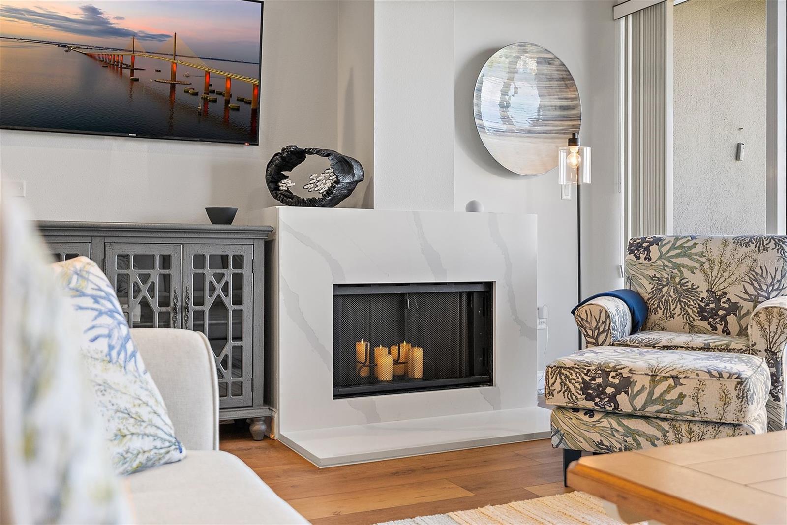 ISLA KEY CONDO - Residential