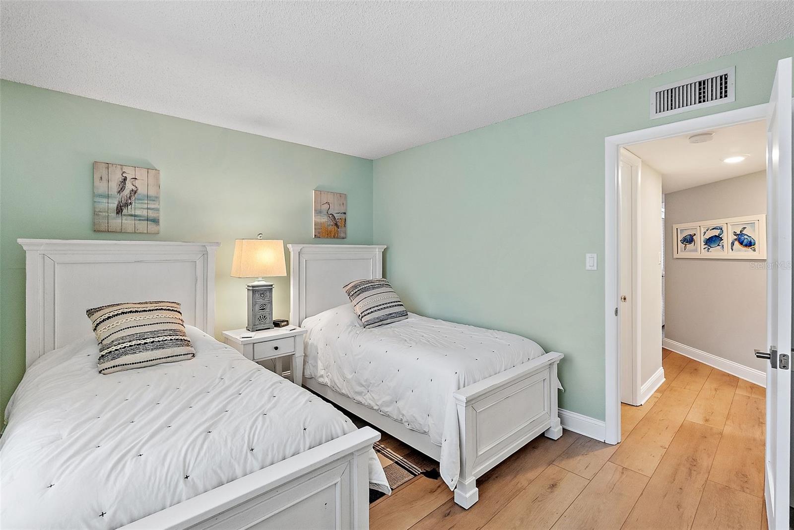 ISLA KEY CONDO - Residential