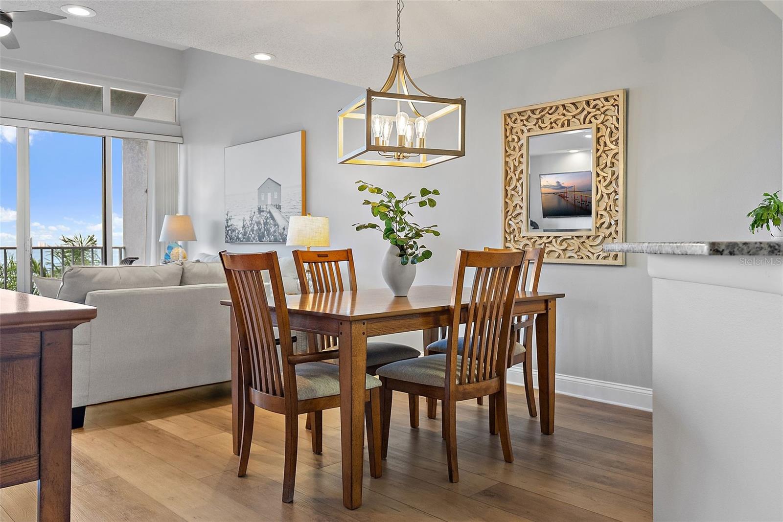 ISLA KEY CONDO - Residential