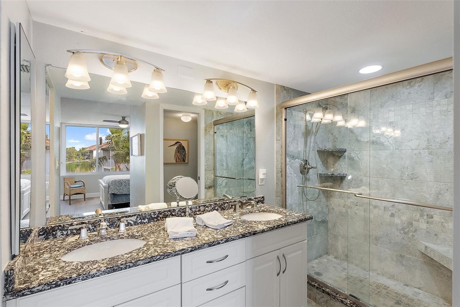 ISLA KEY CONDO - Residential