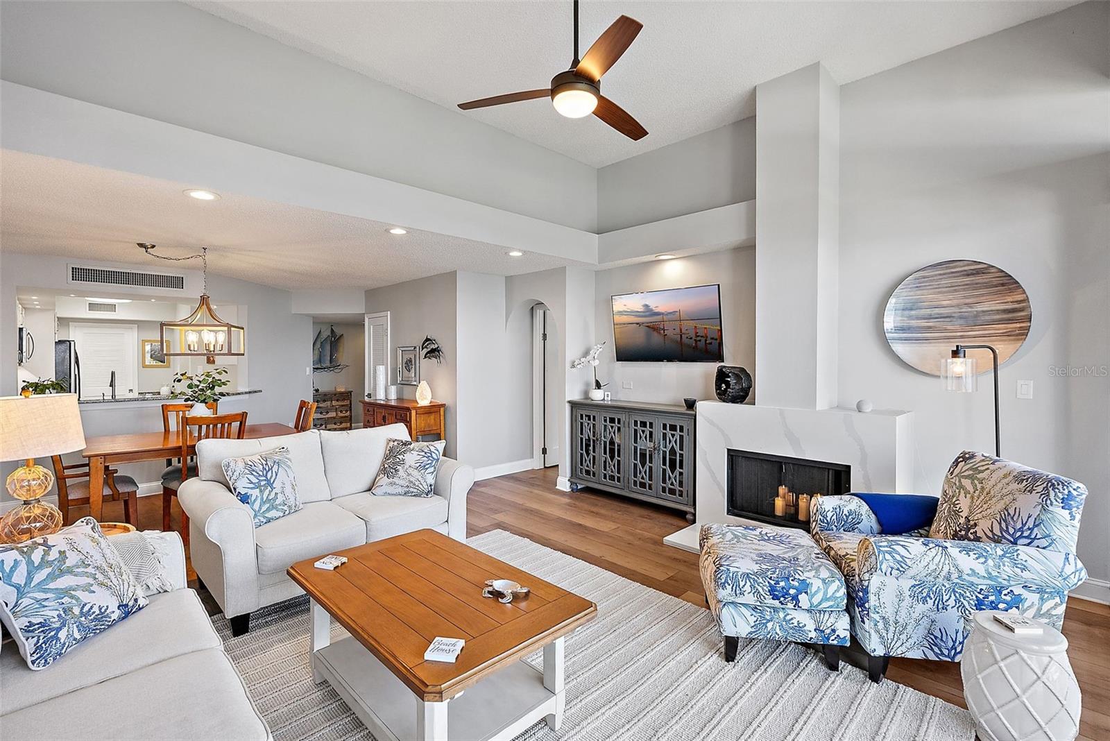 ISLA KEY CONDO - Residential