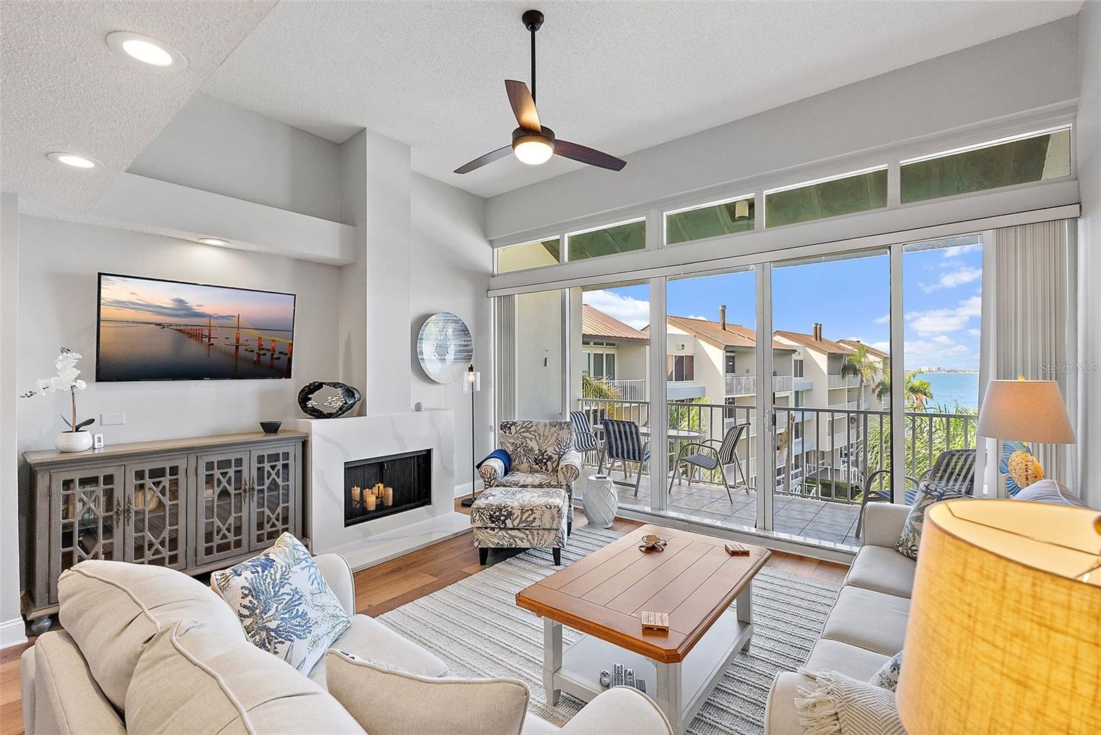 ISLA KEY CONDO - Residential