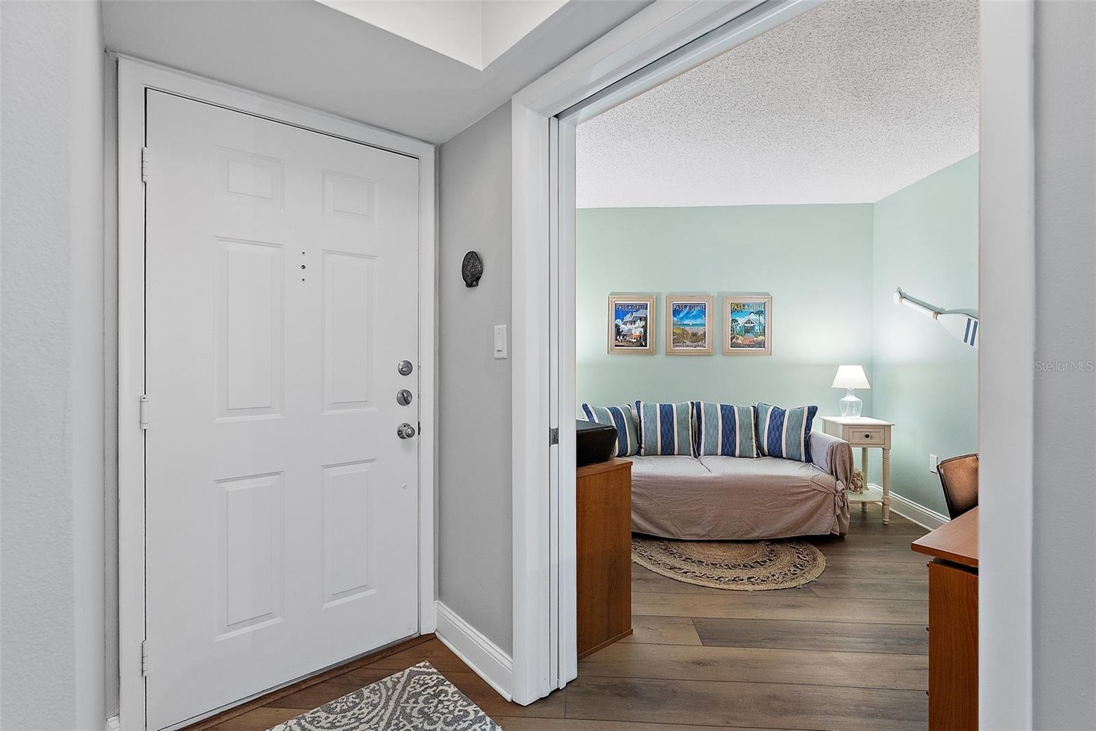 ISLA KEY CONDO - Residential