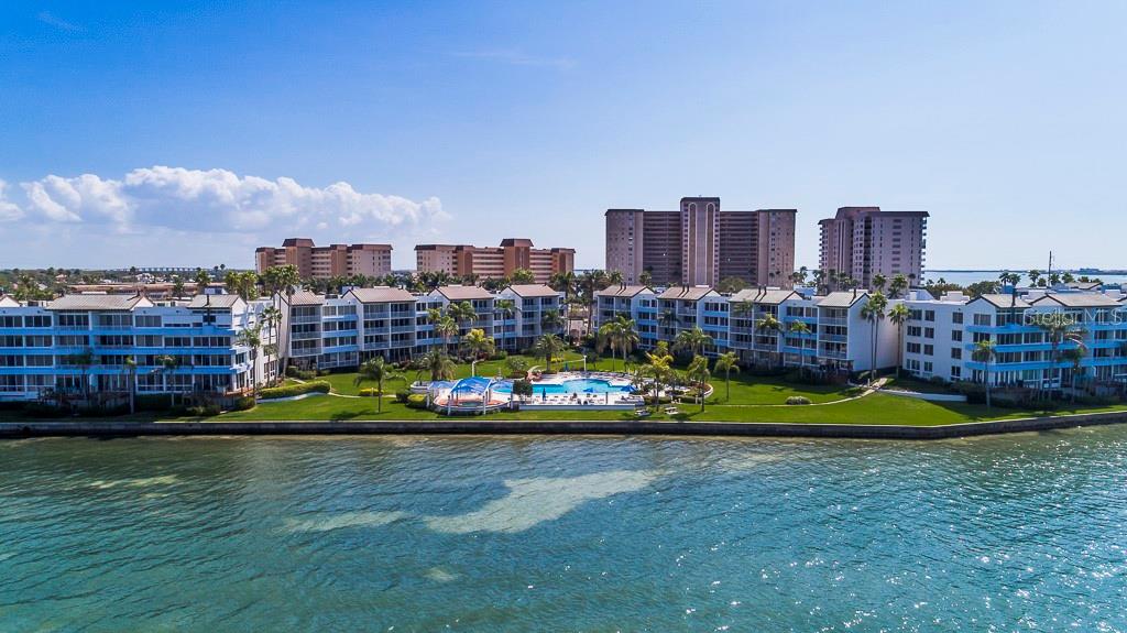 ISLA KEY CONDO - Residential