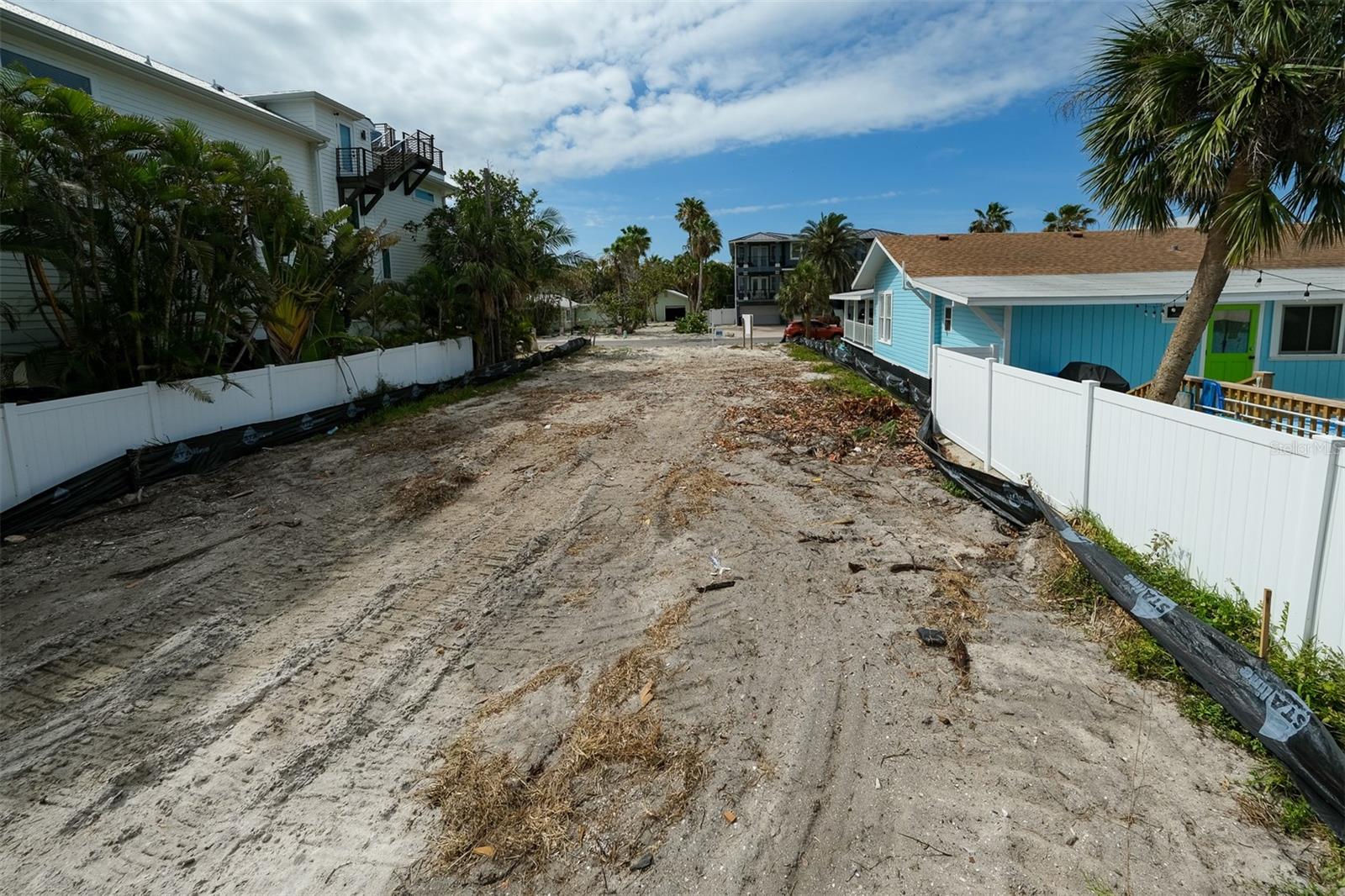 CORTEZ BEACH - Land