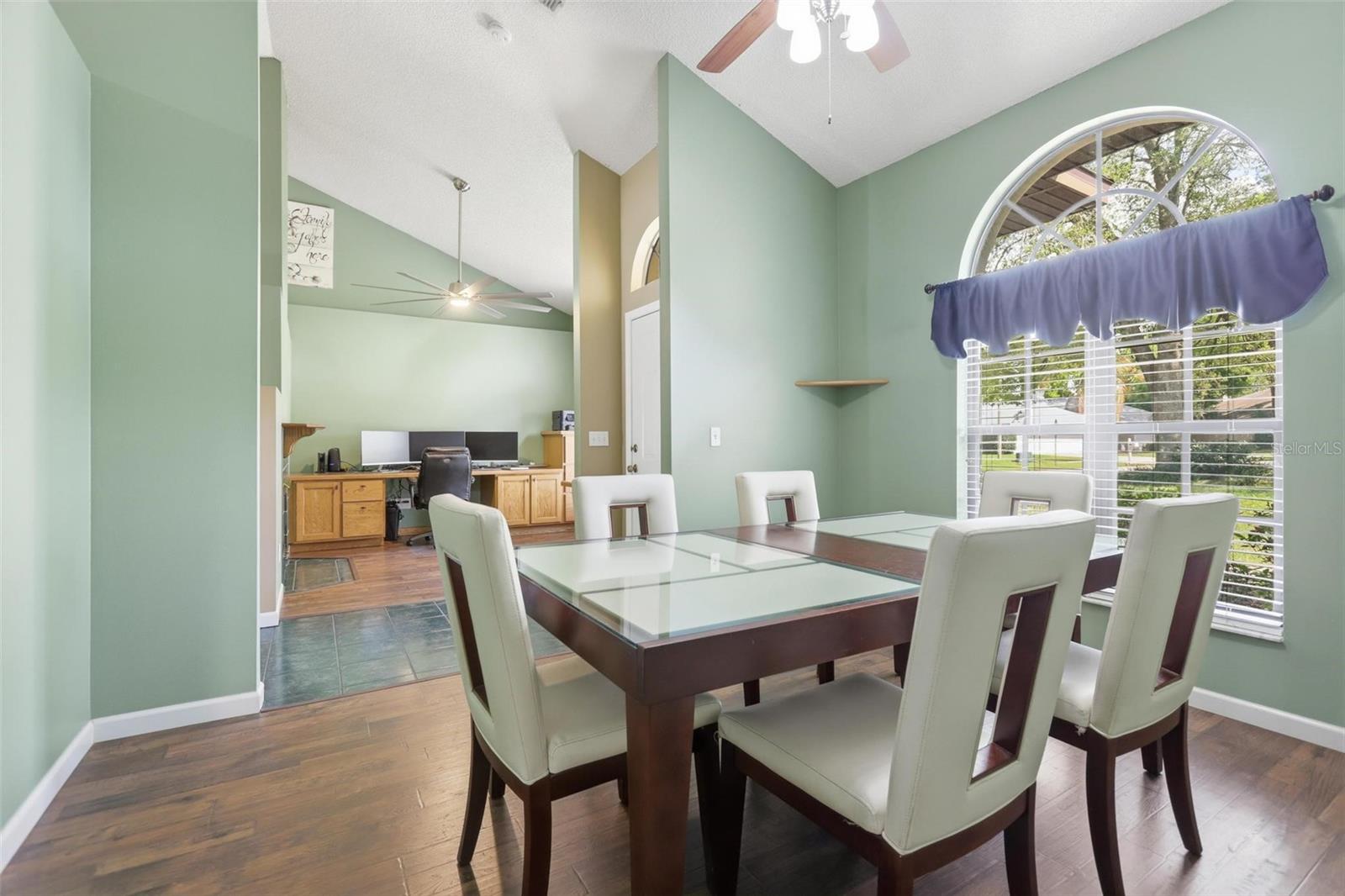 AWARANA ESTATES - Residential