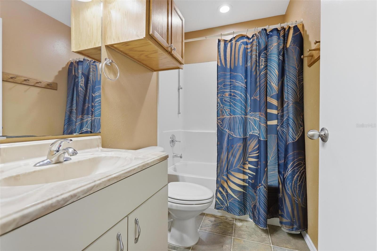 AWARANA ESTATES - Residential