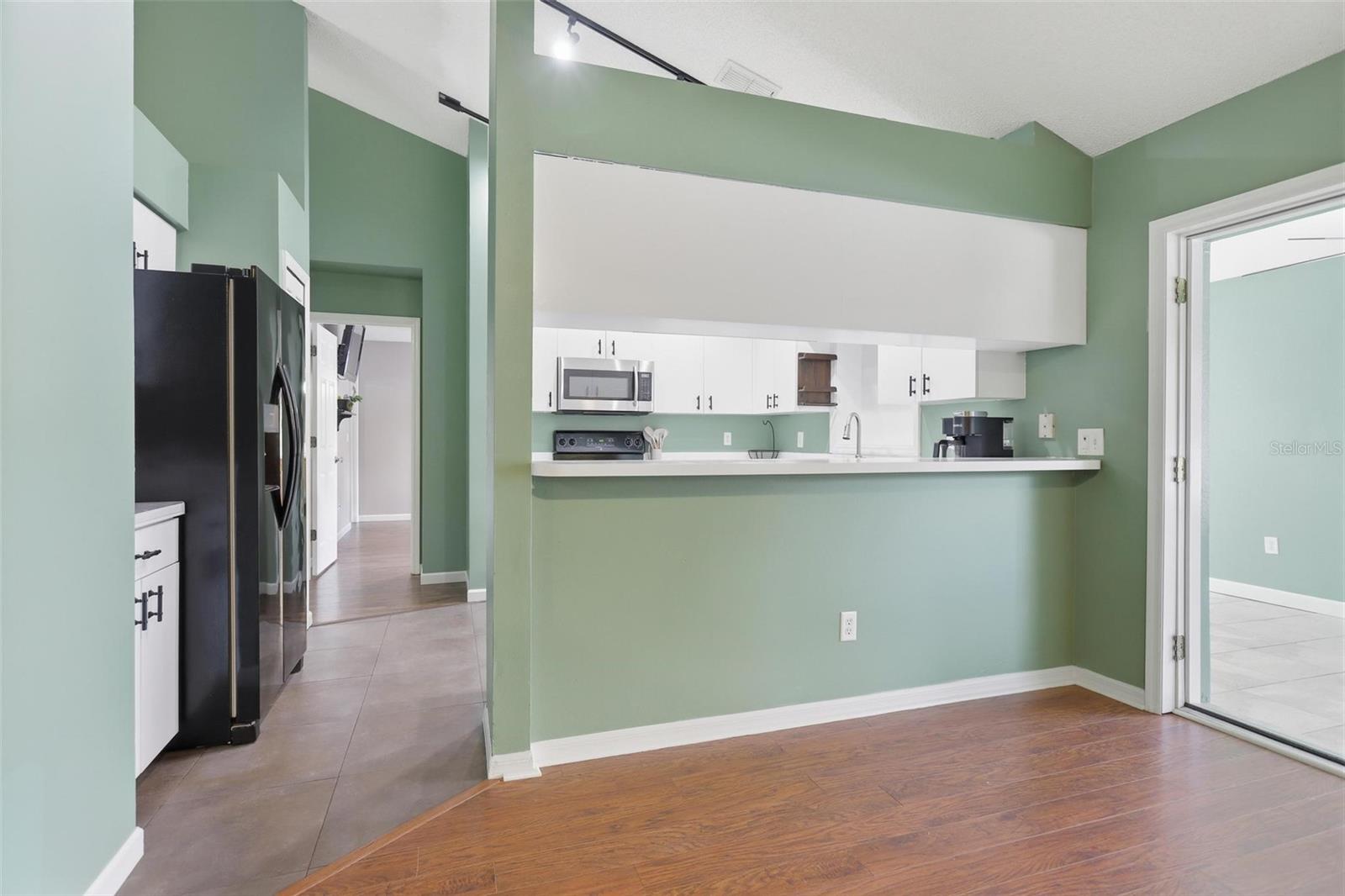 AWARANA ESTATES - Residential