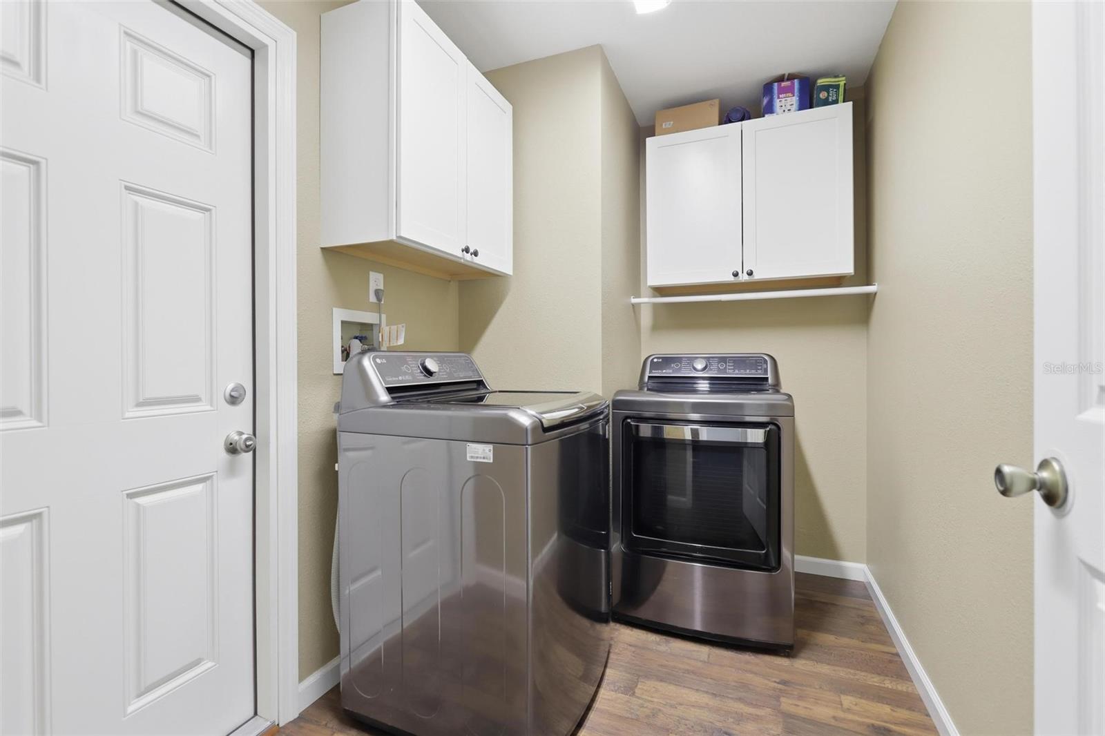 AWARANA ESTATES - Residential