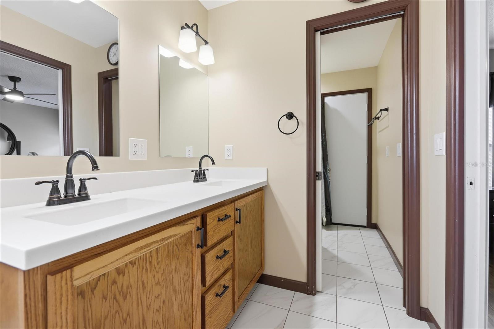 AWARANA ESTATES - Residential