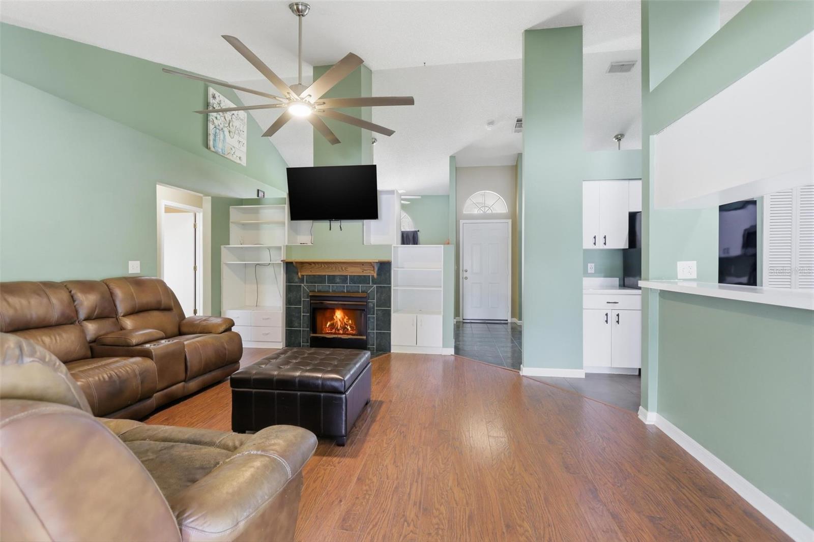 AWARANA ESTATES - Residential