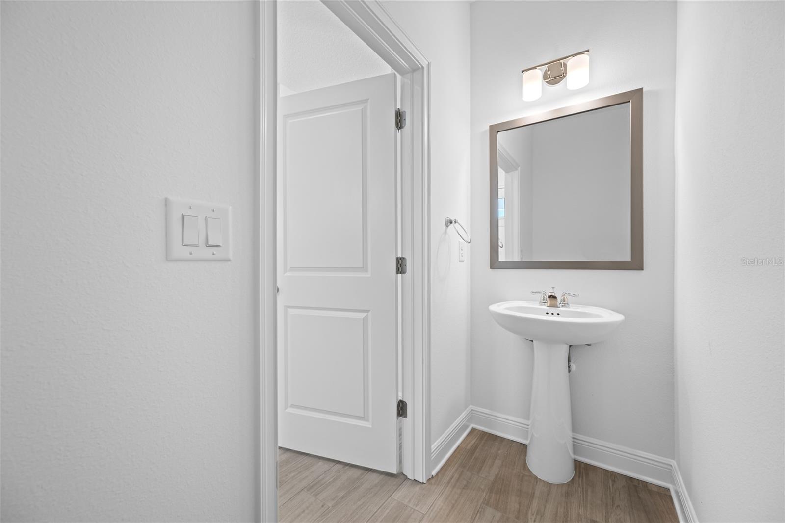 GANDY GARDENS 1 - Residential Lease