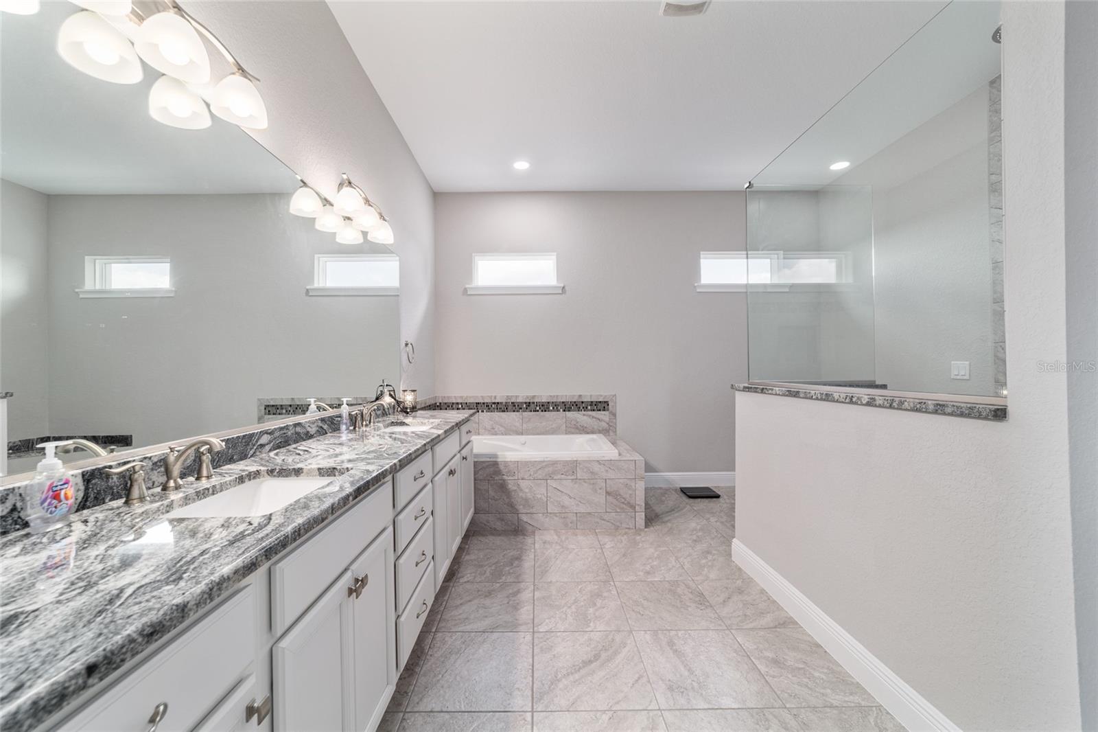 SHERYDAN GLENN SUB - Residential