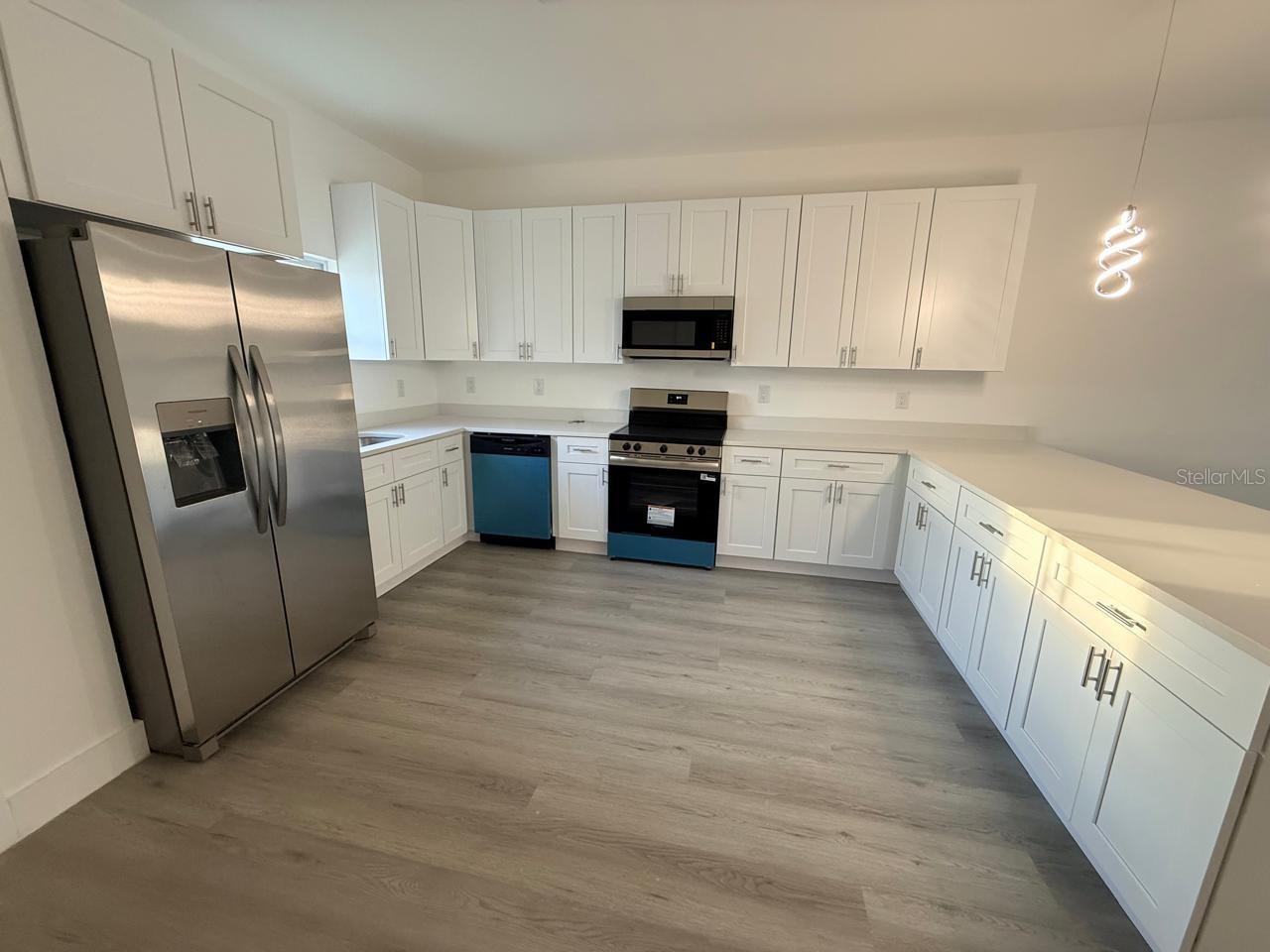 SUN N LAKE - Residential Lease