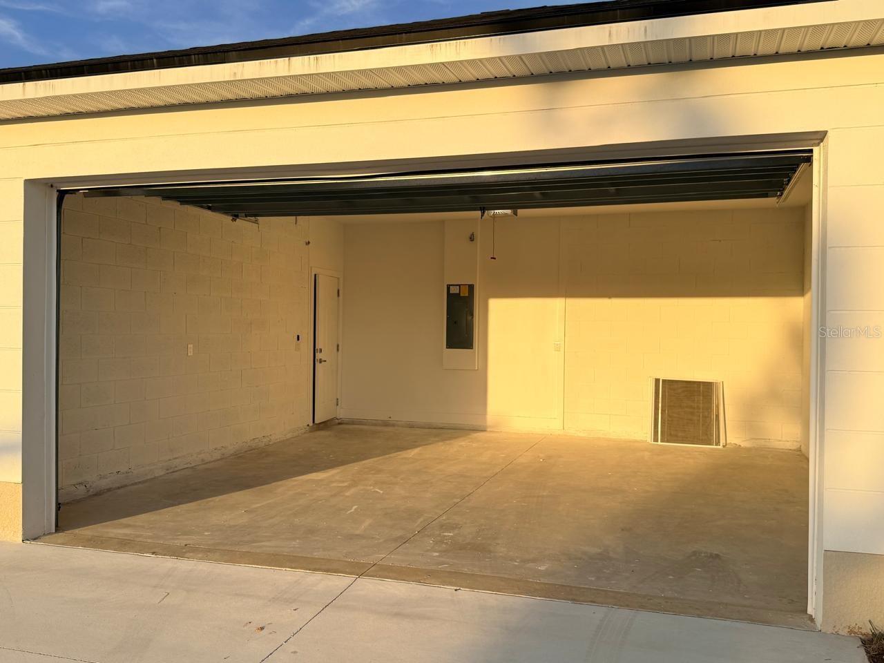 SUN N LAKE - Residential Lease