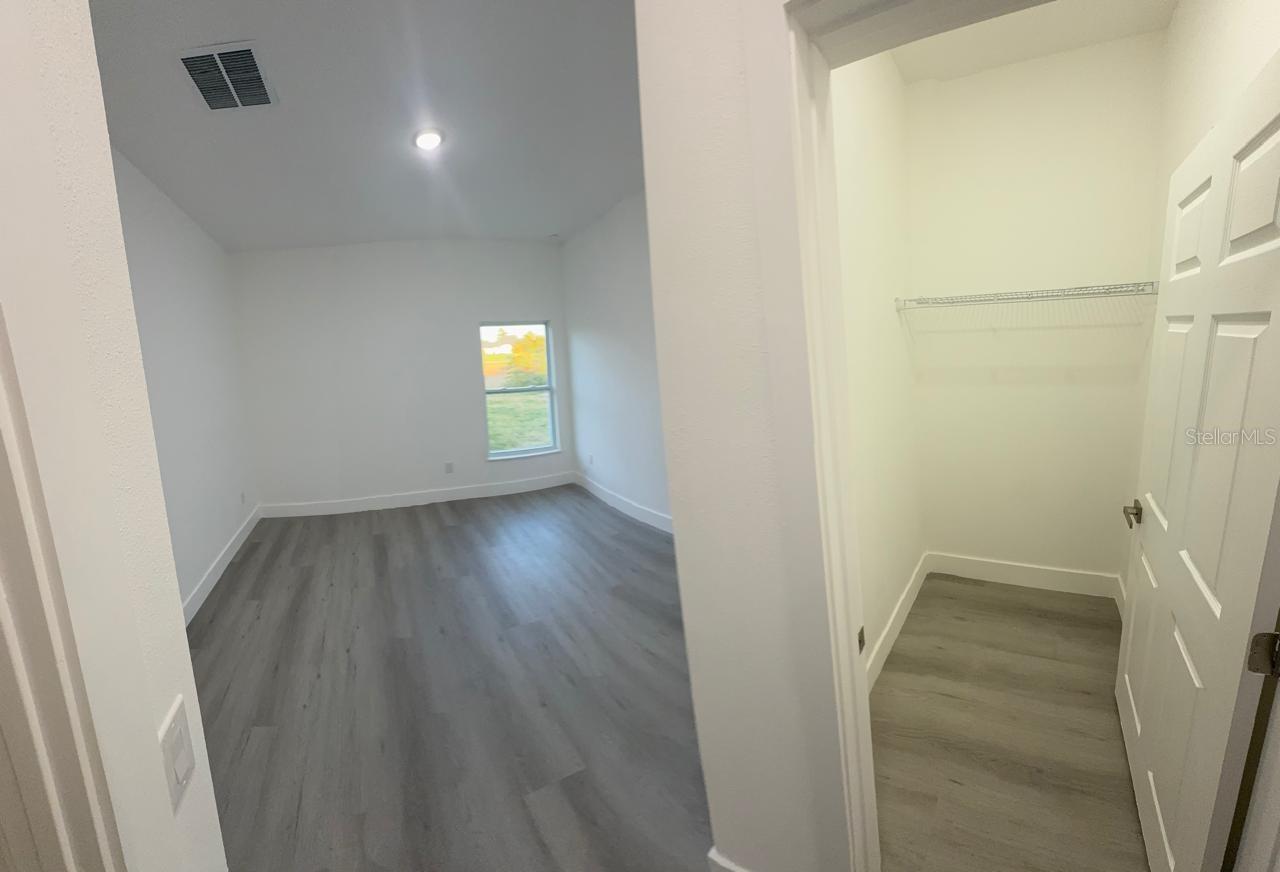 SUN N LAKE - Residential Lease