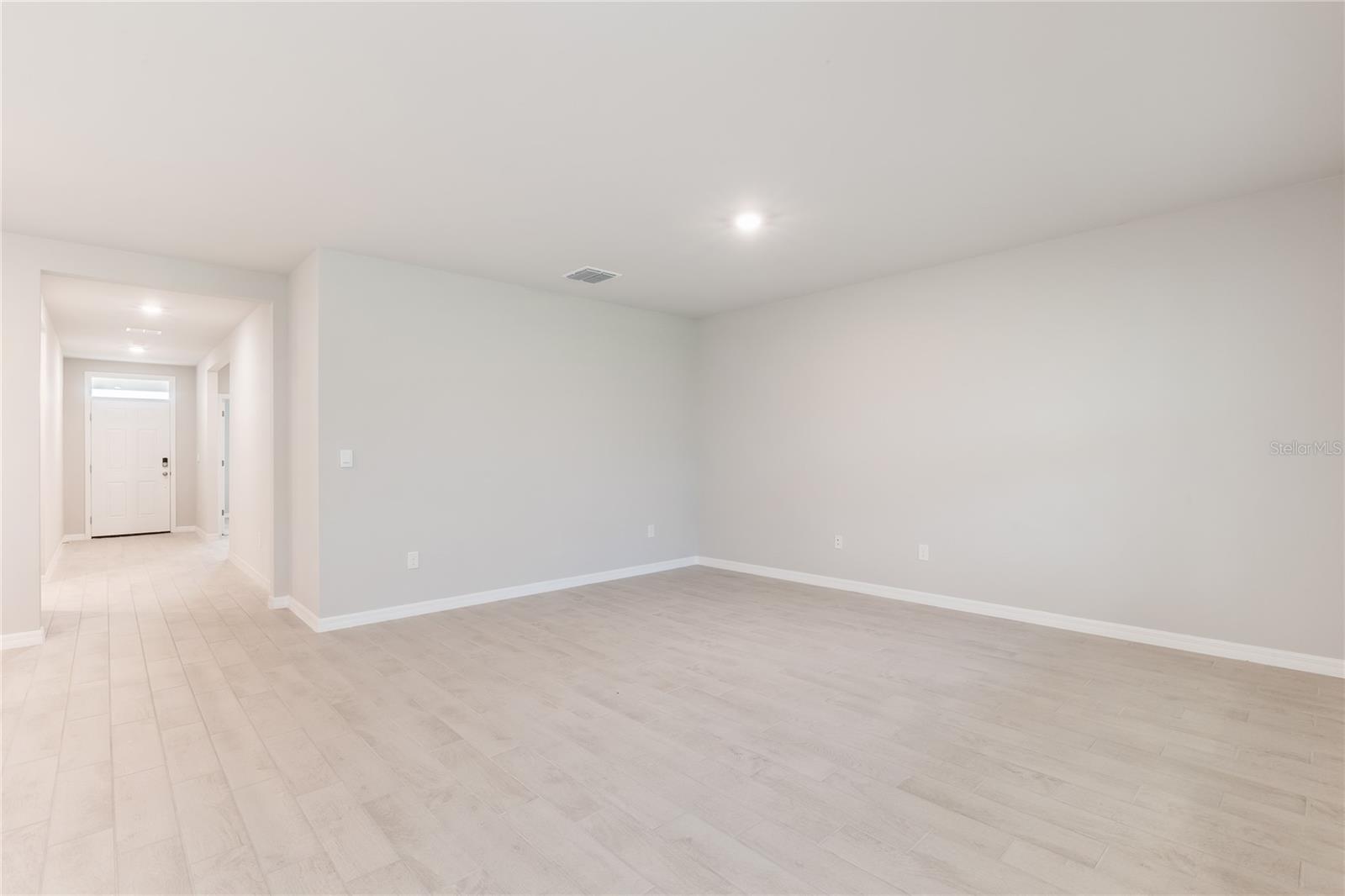 9504 TURTLE GRASS CIRCLE