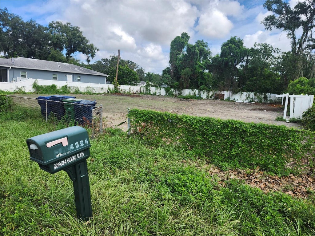 Photo of 4324 E Grove View Avenue, Tampa, FL 33617 (MLS # TB8544758)