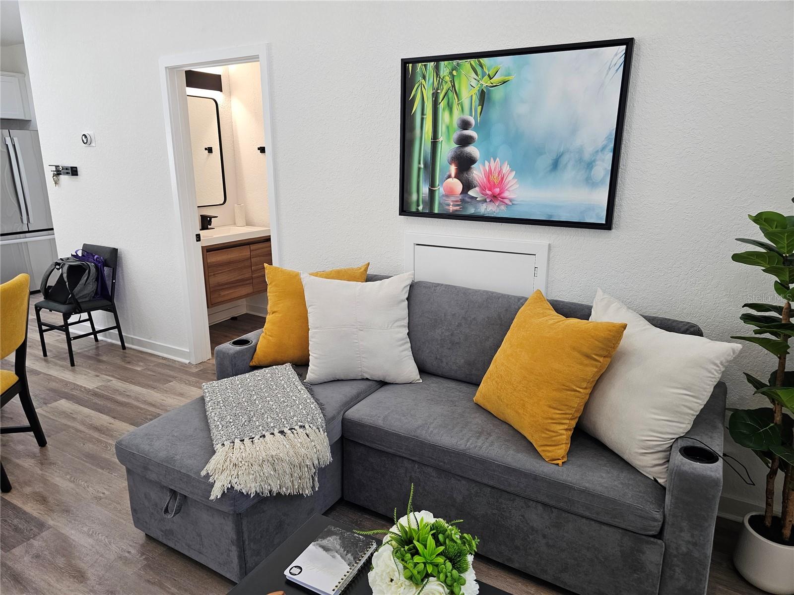 PALMA CEIA COURT - Residential Lease