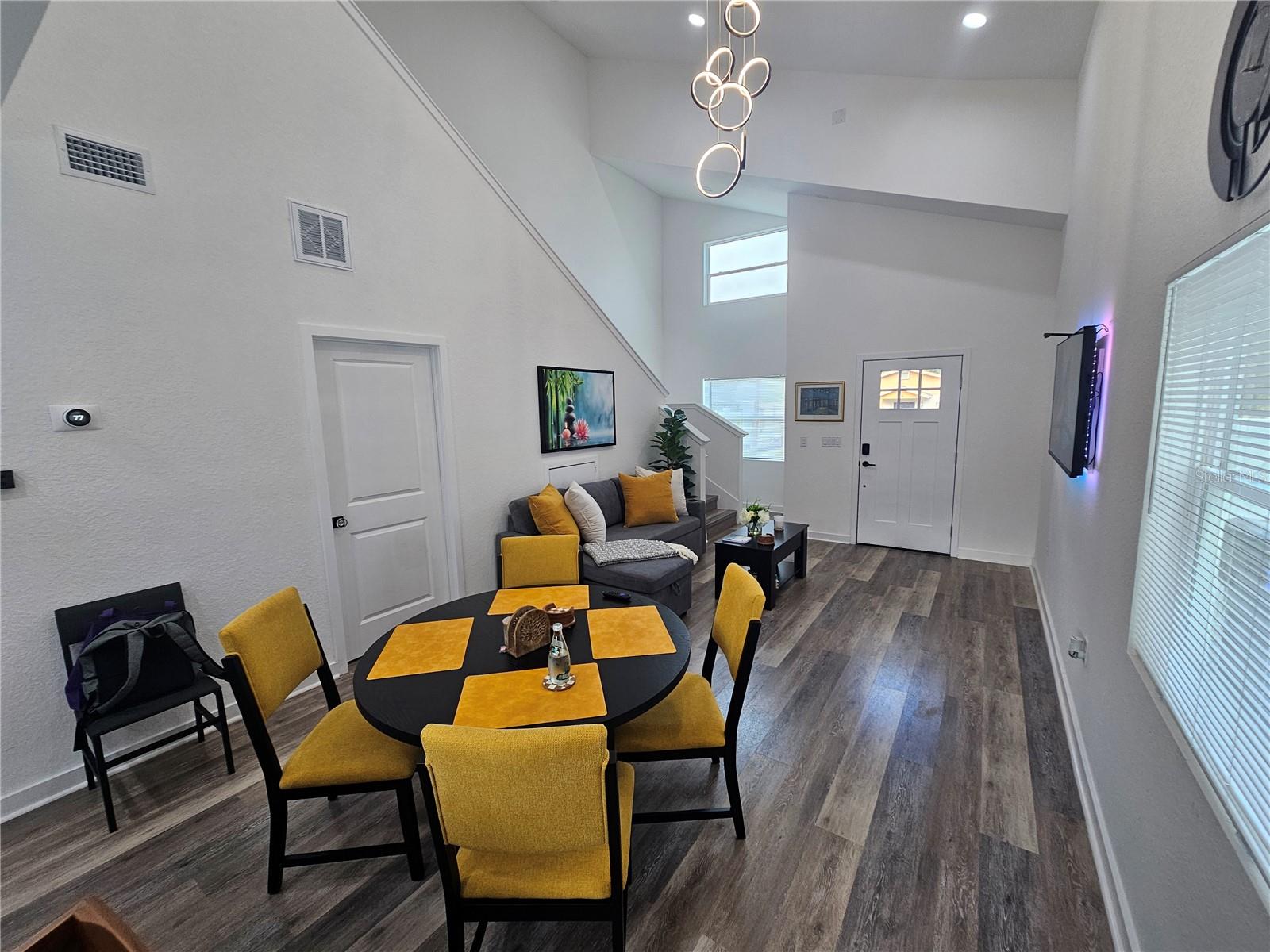 PALMA CEIA COURT - Residential Lease