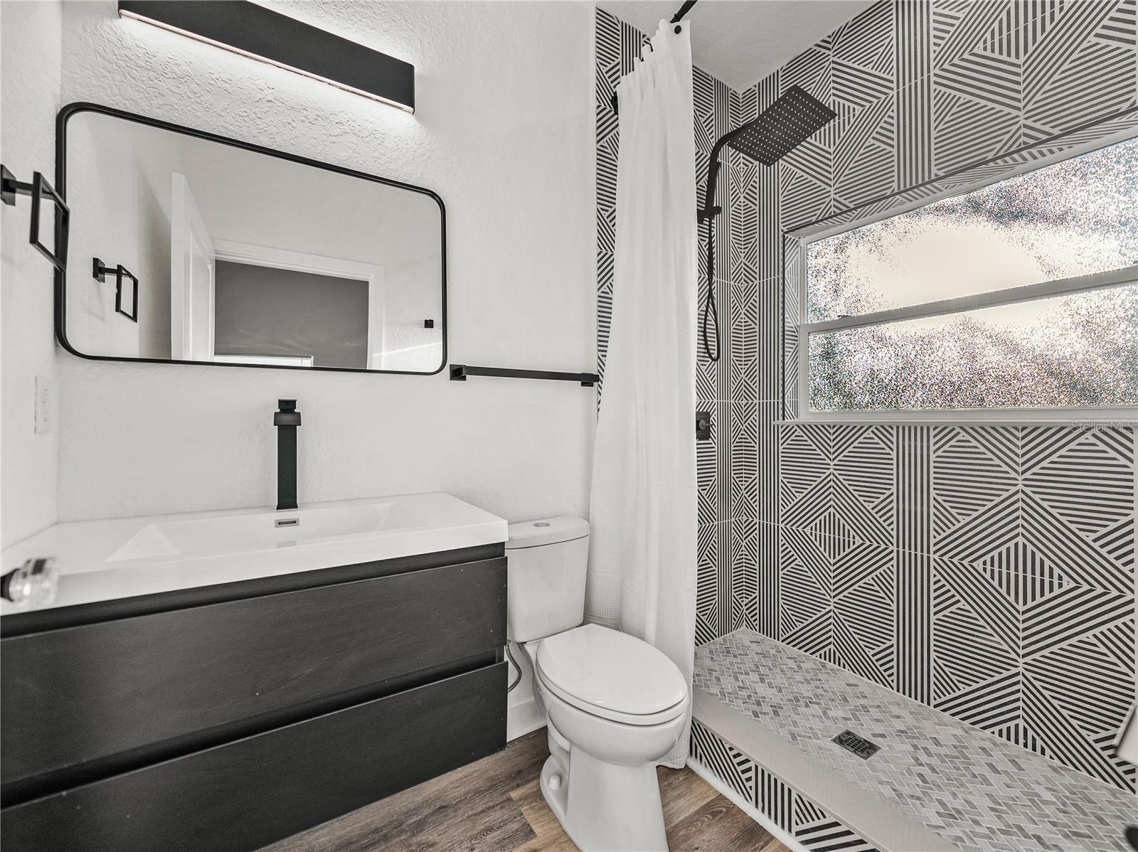 PALMA CEIA COURT - Residential Lease