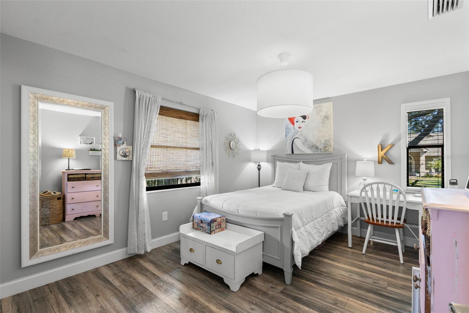 COUNTRY WOODS - Residential