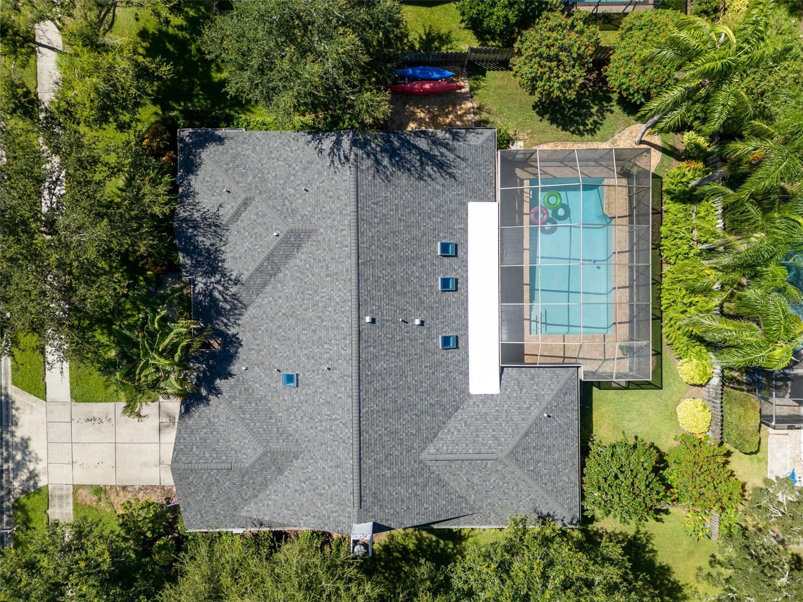 COUNTRY WOODS - Residential