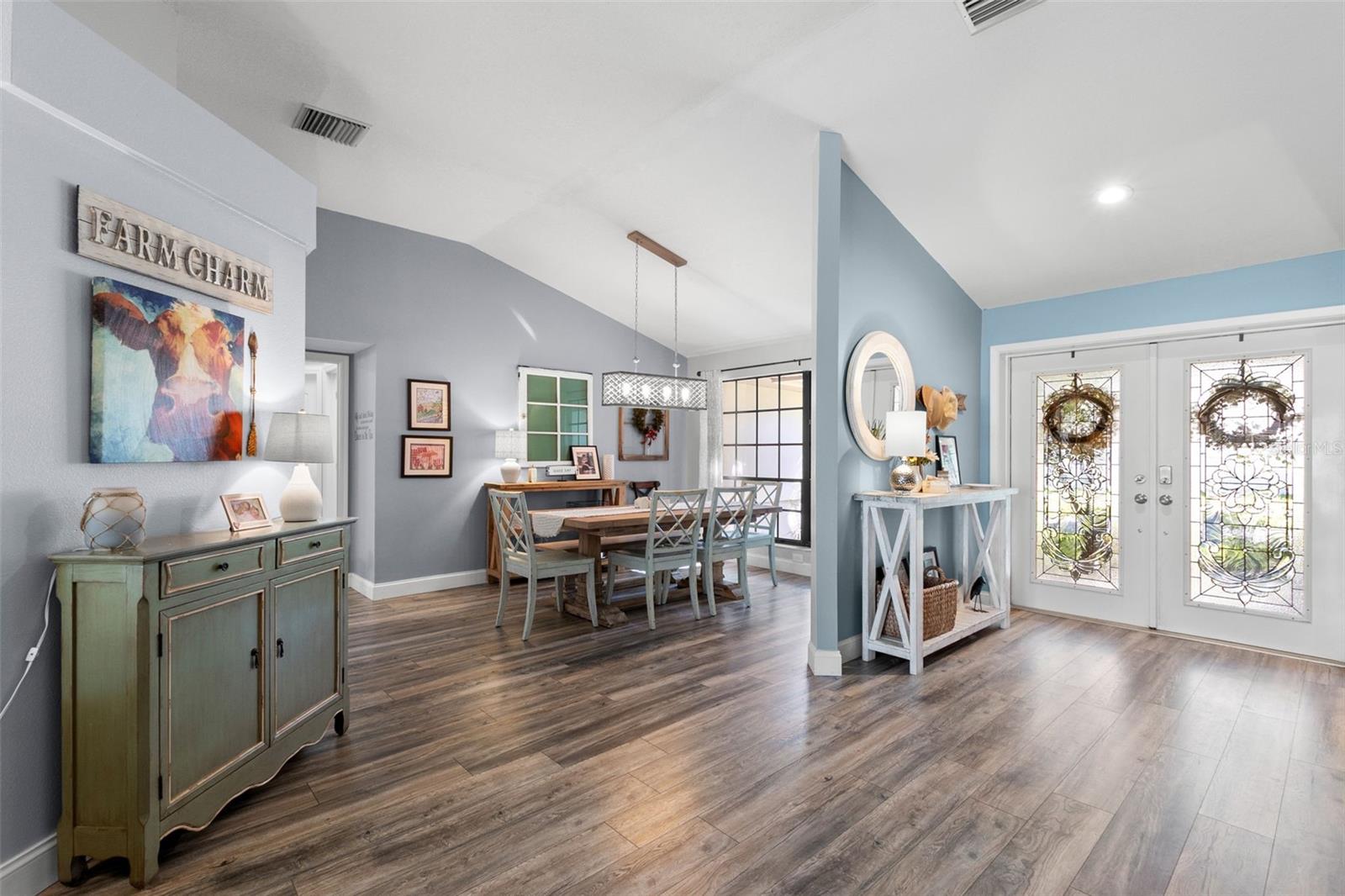 COUNTRY WOODS - Residential
