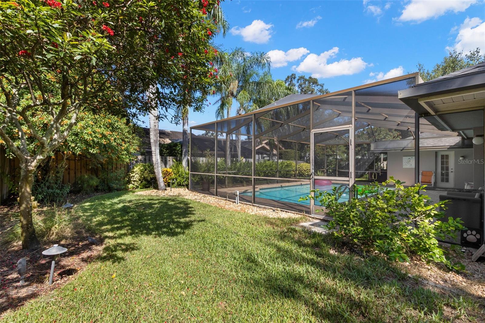 COUNTRY WOODS - Residential