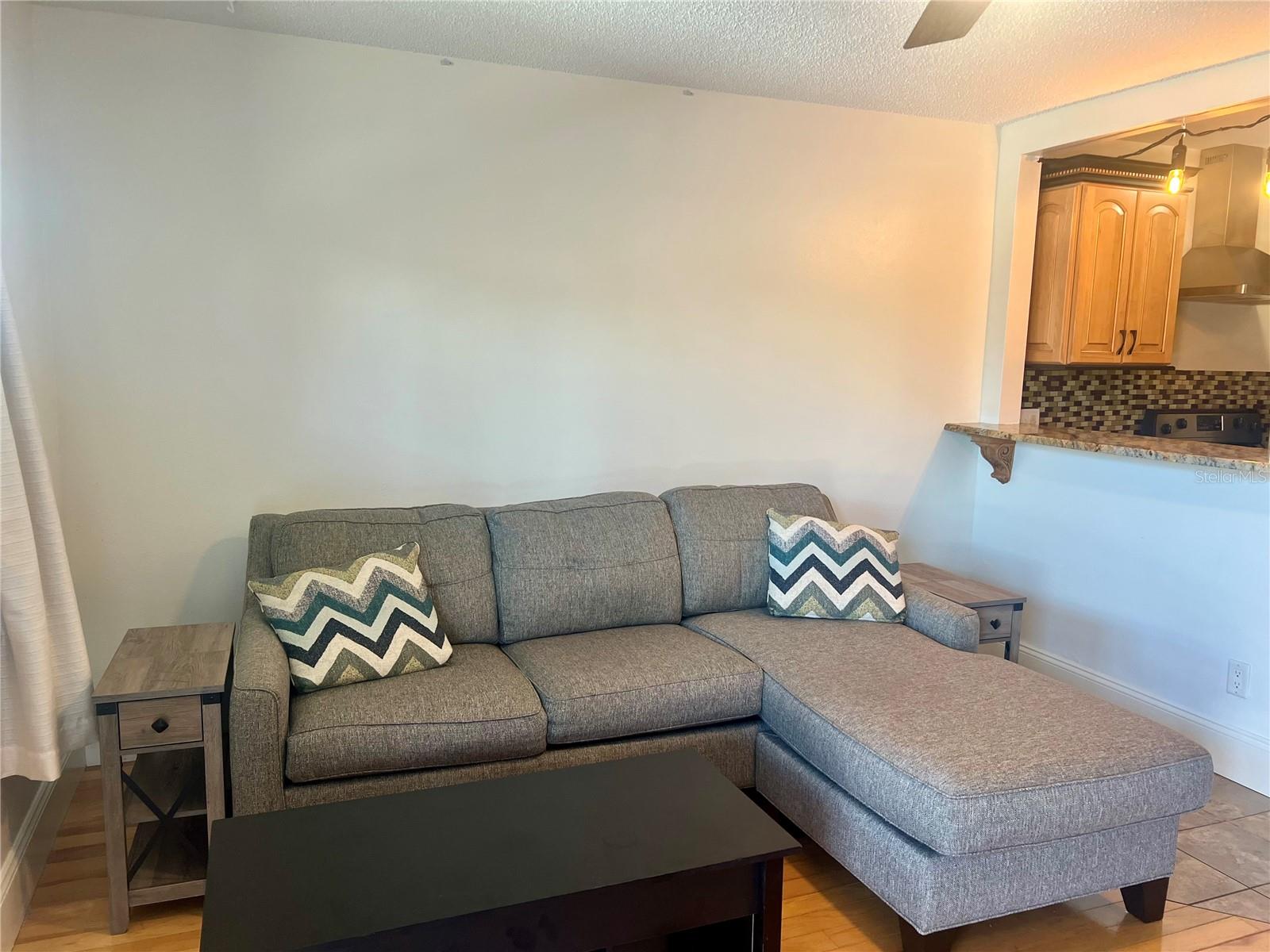 HILL CREST VILLAS - Residential