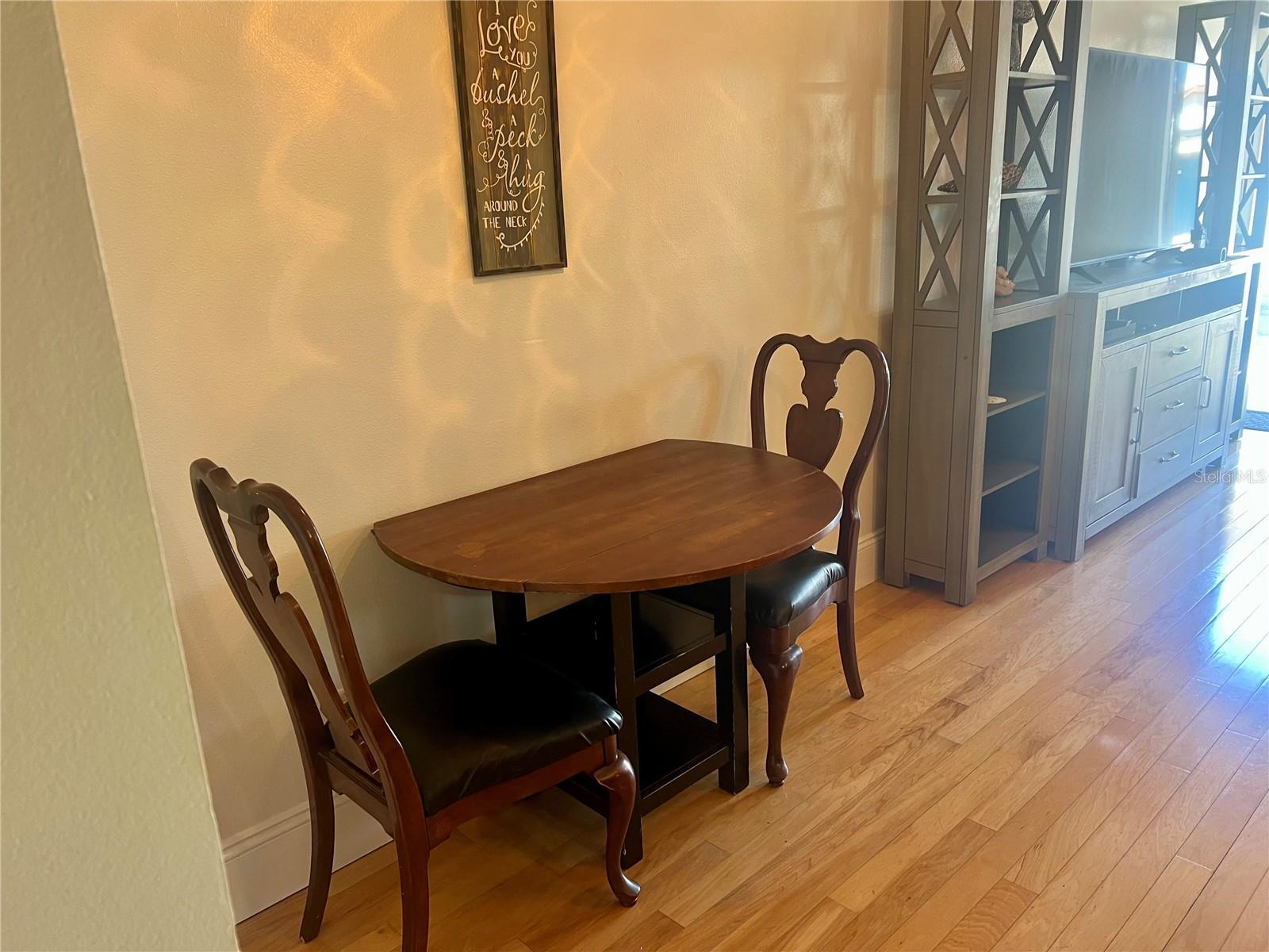 HILL CREST VILLAS - Residential