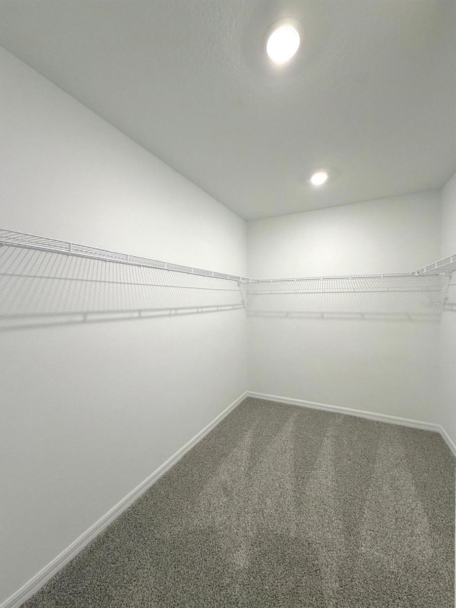 THE MEADOW AT CROSSPRAIRIE - Residential Lease