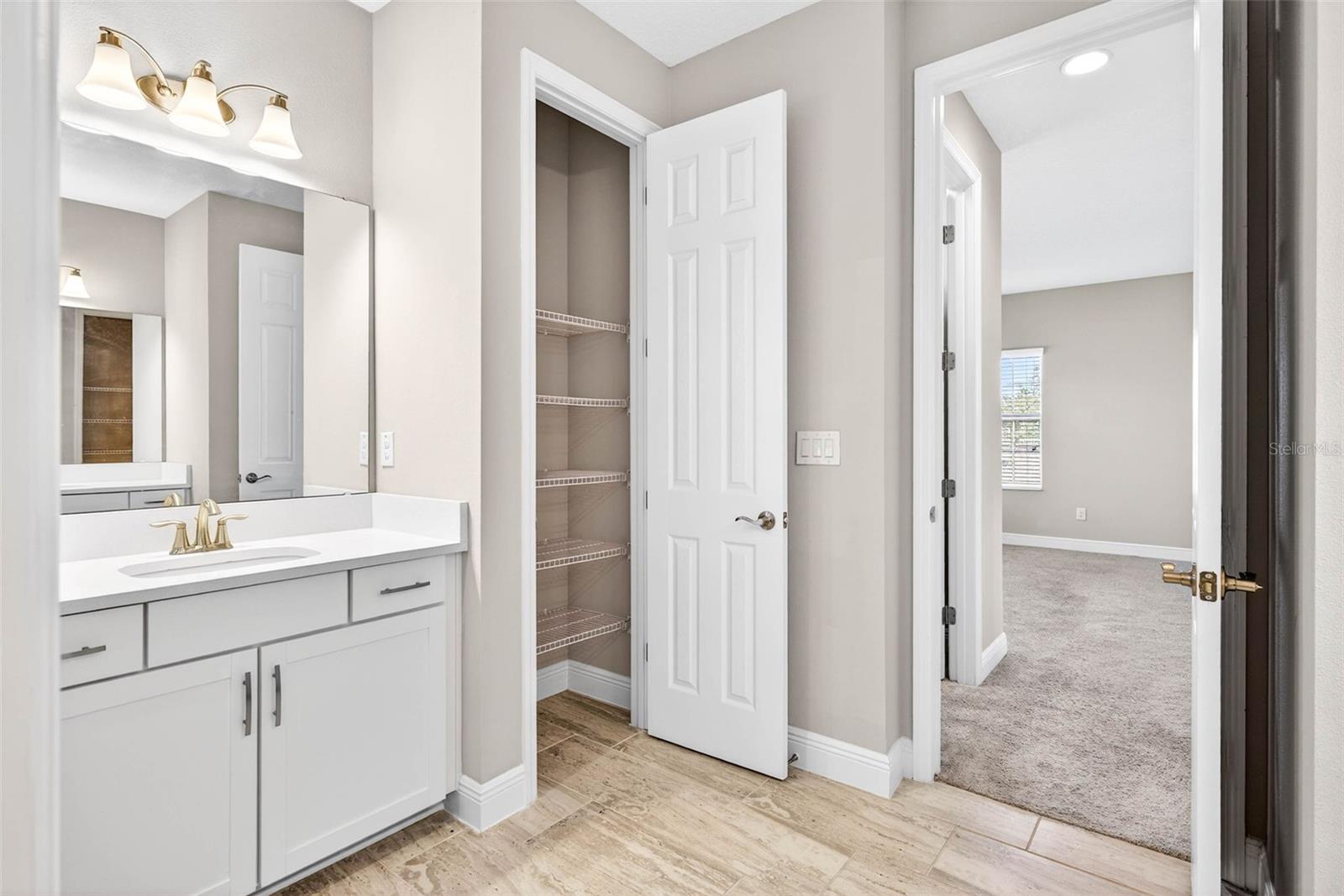 WATERSET WOLF CREEK PHASES A AND D1 LOT 16 BLOCK 1 - Residential