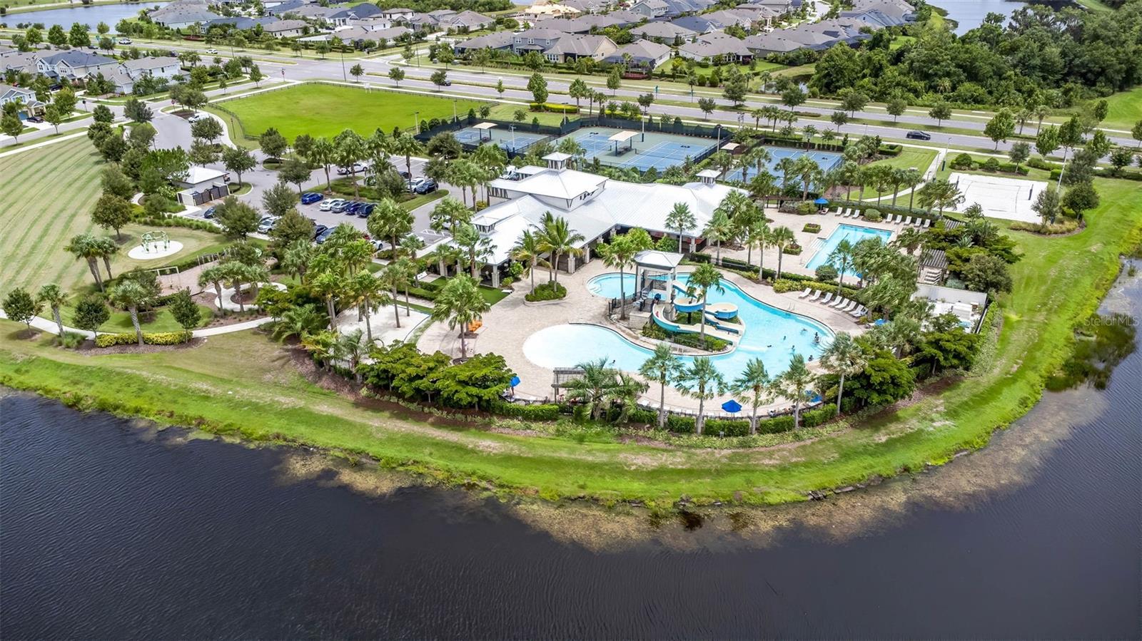 WATERSET WOLF CREEK PHASES A AND D1 LOT 16 BLOCK 1 - Residential