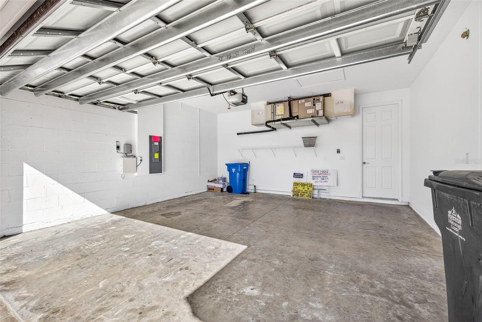 WATERSET WOLF CREEK PHASES A AND D1 LOT 16 BLOCK 1 - Residential