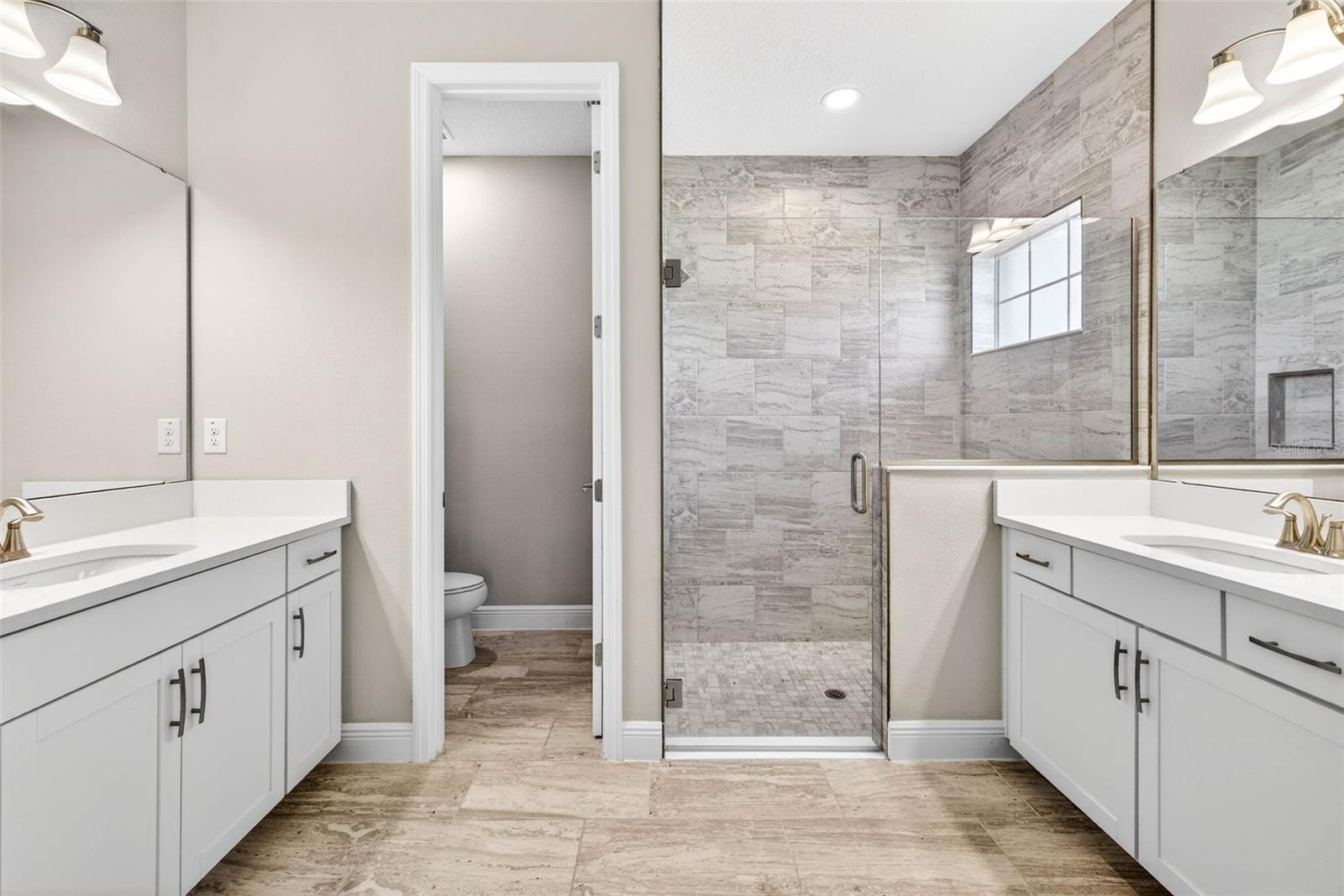 WATERSET WOLF CREEK PHASES A AND D1 LOT 16 BLOCK 1 - Residential