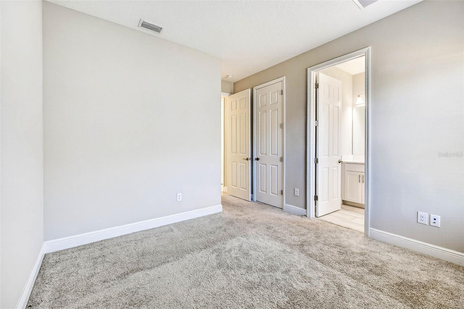 WATERSET WOLF CREEK PHASES A AND D1 LOT 16 BLOCK 1 - Residential