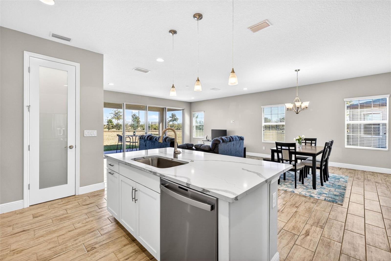 WATERSET WOLF CREEK PHASES A AND D1 LOT 16 BLOCK 1 - Residential