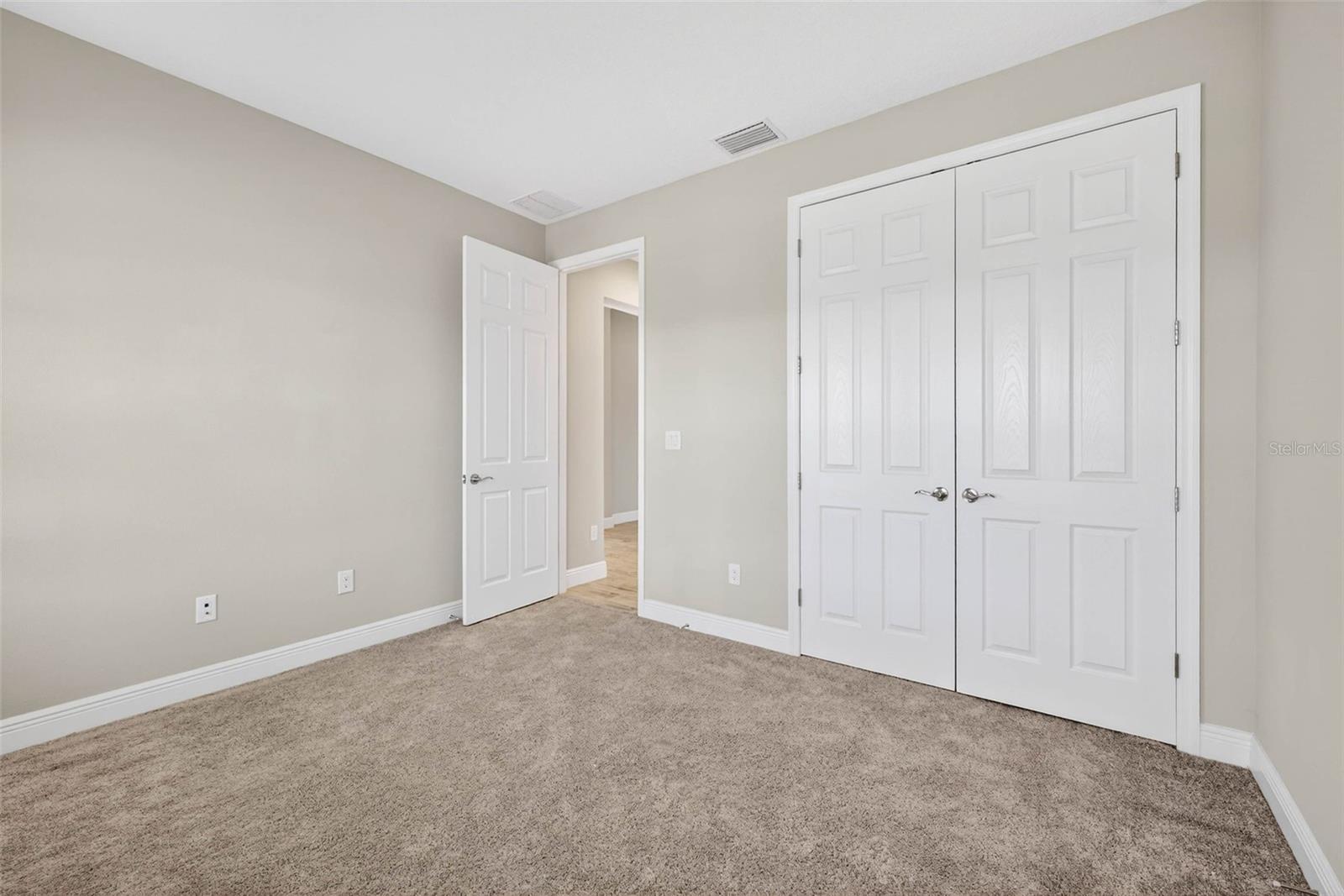 WATERSET WOLF CREEK PHASES A AND D1 LOT 16 BLOCK 1 - Residential