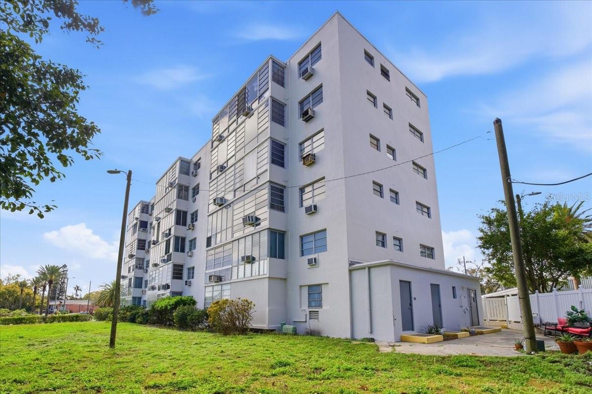 BETTY DREW APTS CO-OP - Residential