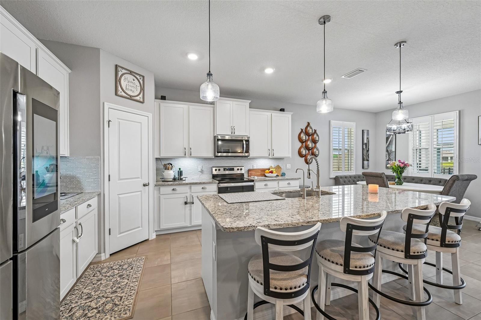 5716 FLAGSTONE TRAIL