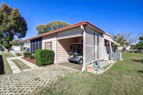 A home in BROOKSVILLE