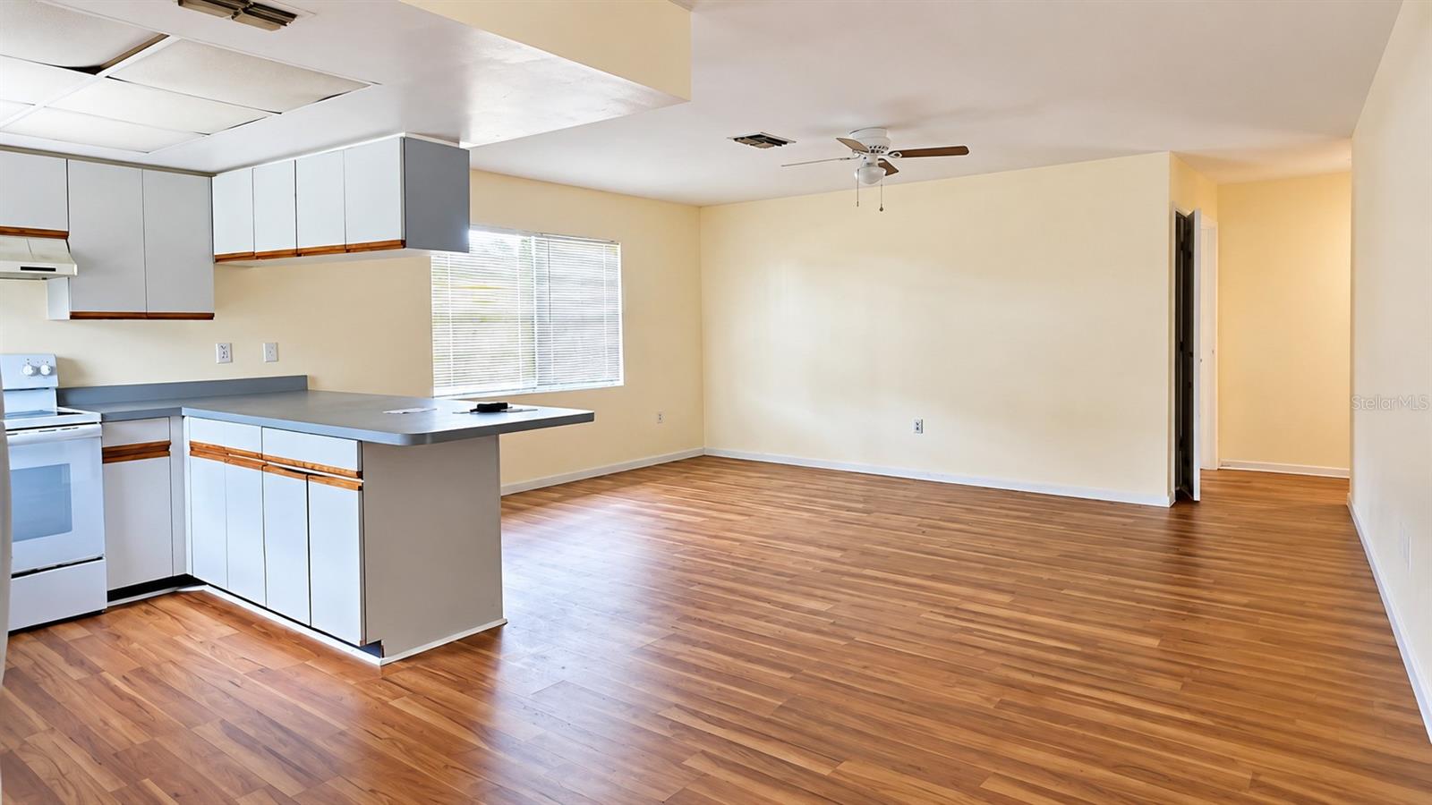 1613 28TH STREET W