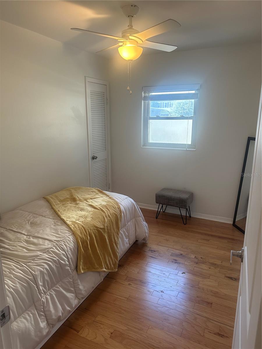 DAVIS SHORES - Residential