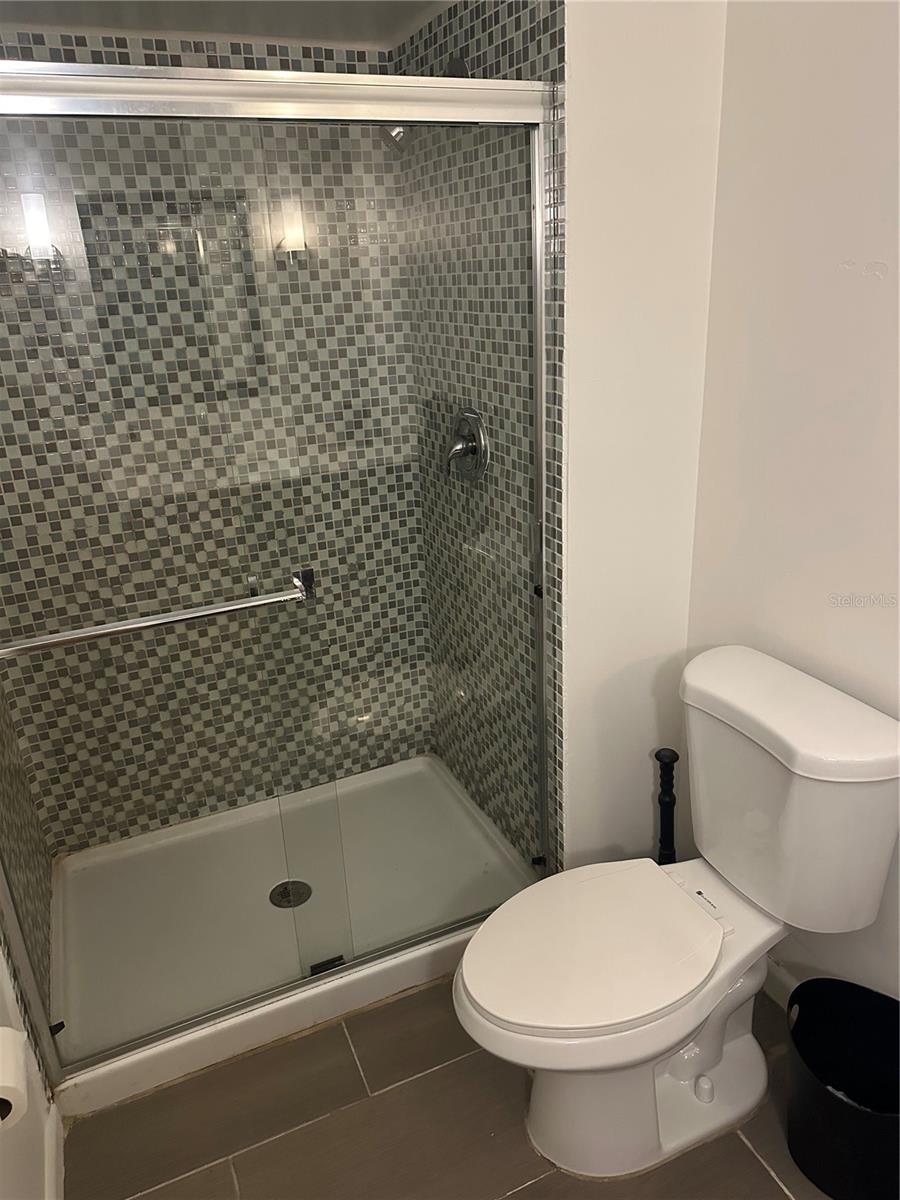 DAVIS SHORES - Residential