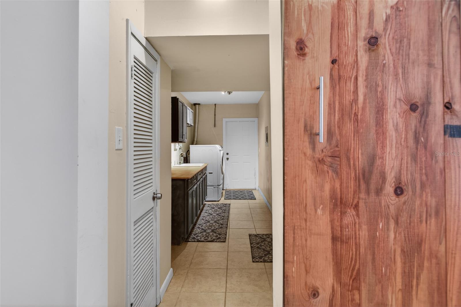 DAVIS SHORES - Residential