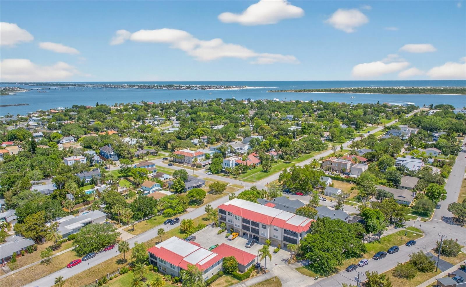 DAVIS SHORES - Residential