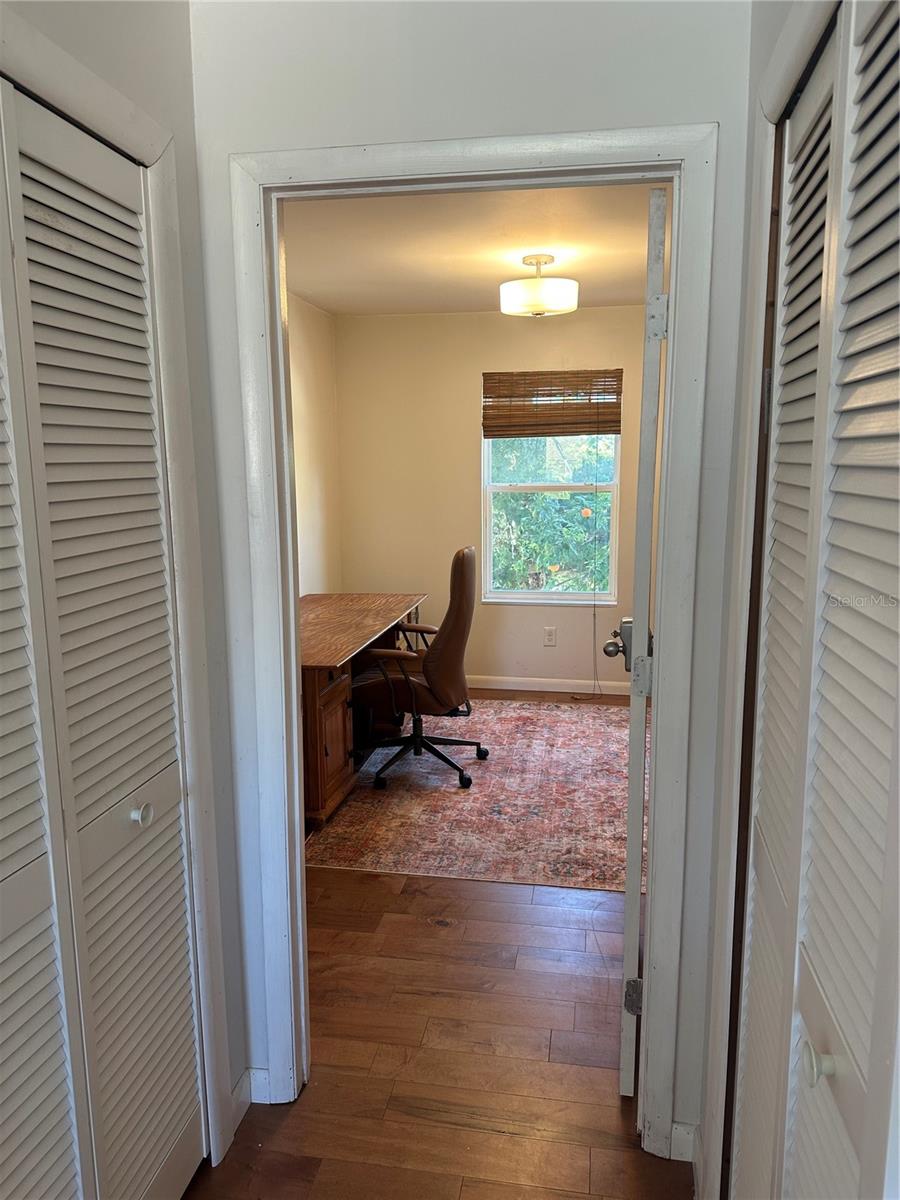 DAVIS SHORES - Residential